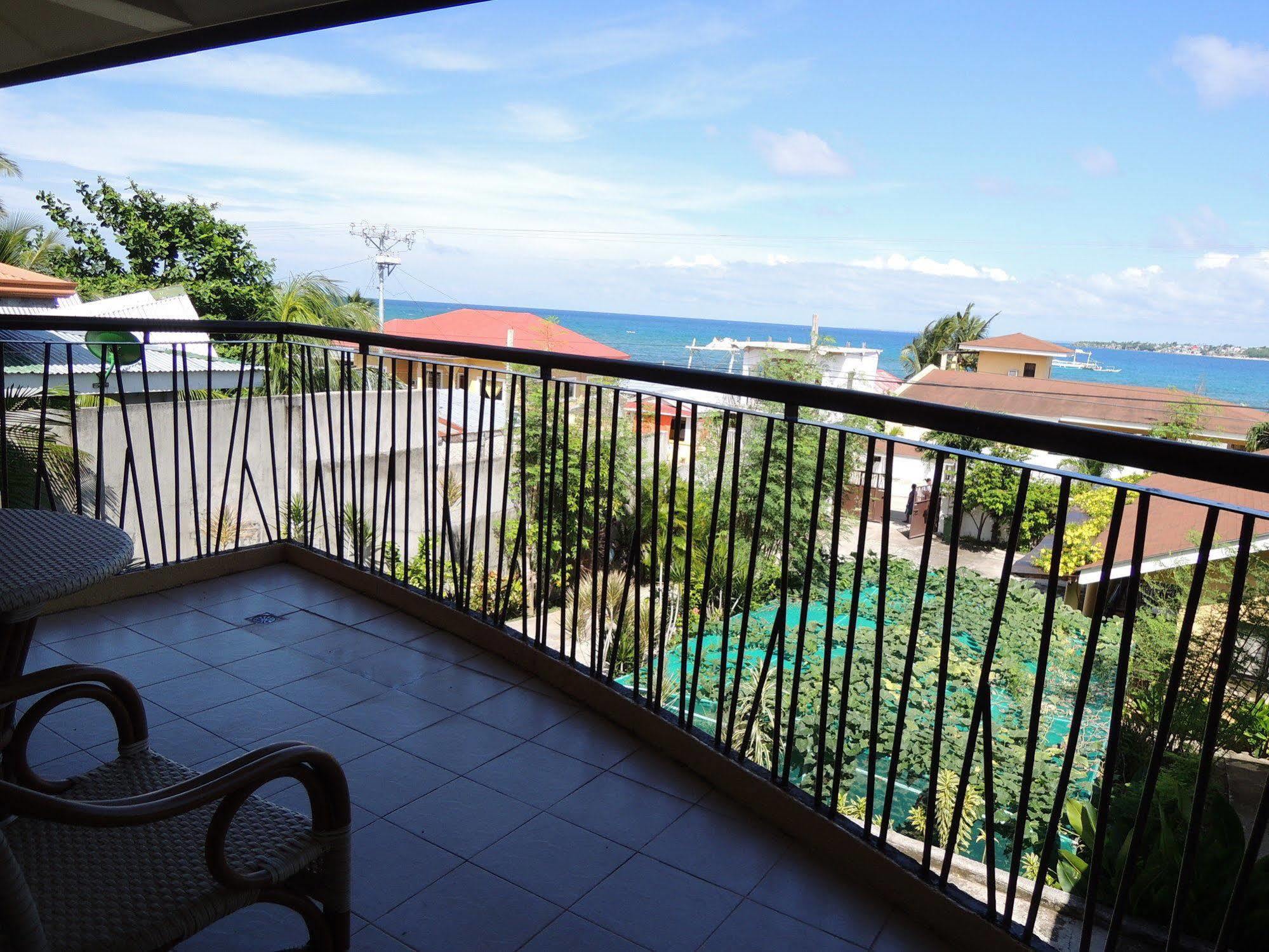 Palms Seaside Inn And Resort Medellin Esterno foto